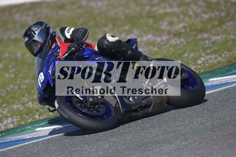 /Archiv-2024/02 29.01.-02.02.2024 Moto Center Thun Jerez/Gruppe gruen-green/79